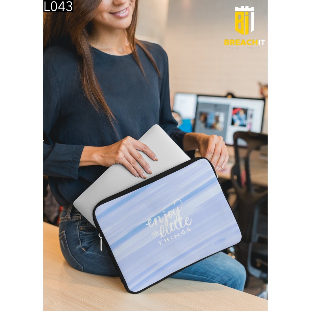 L043 Blue Marble Laptop Sleeve - BREACHIT
