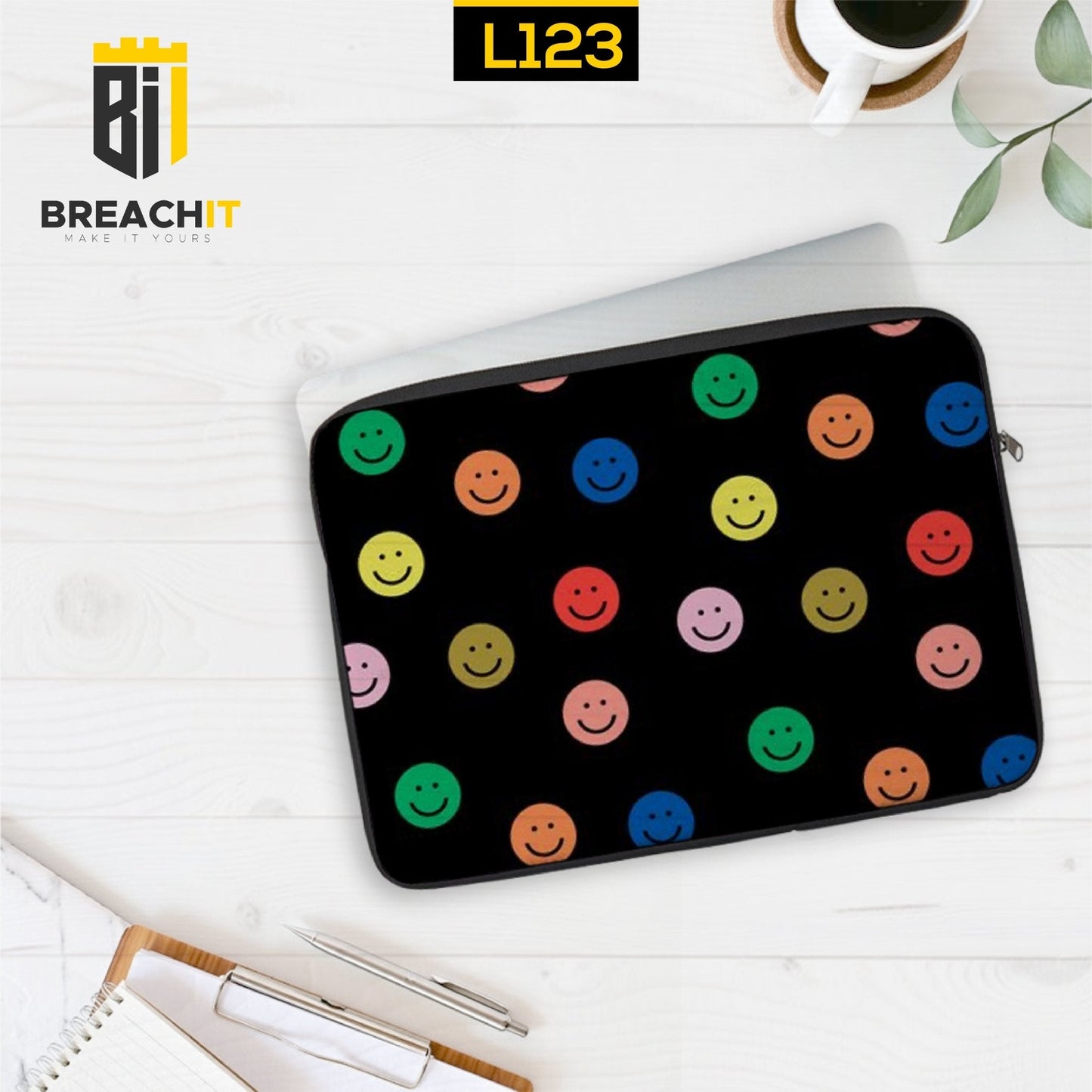 L123 Smiley Laptop Sleeve - BREACHIT