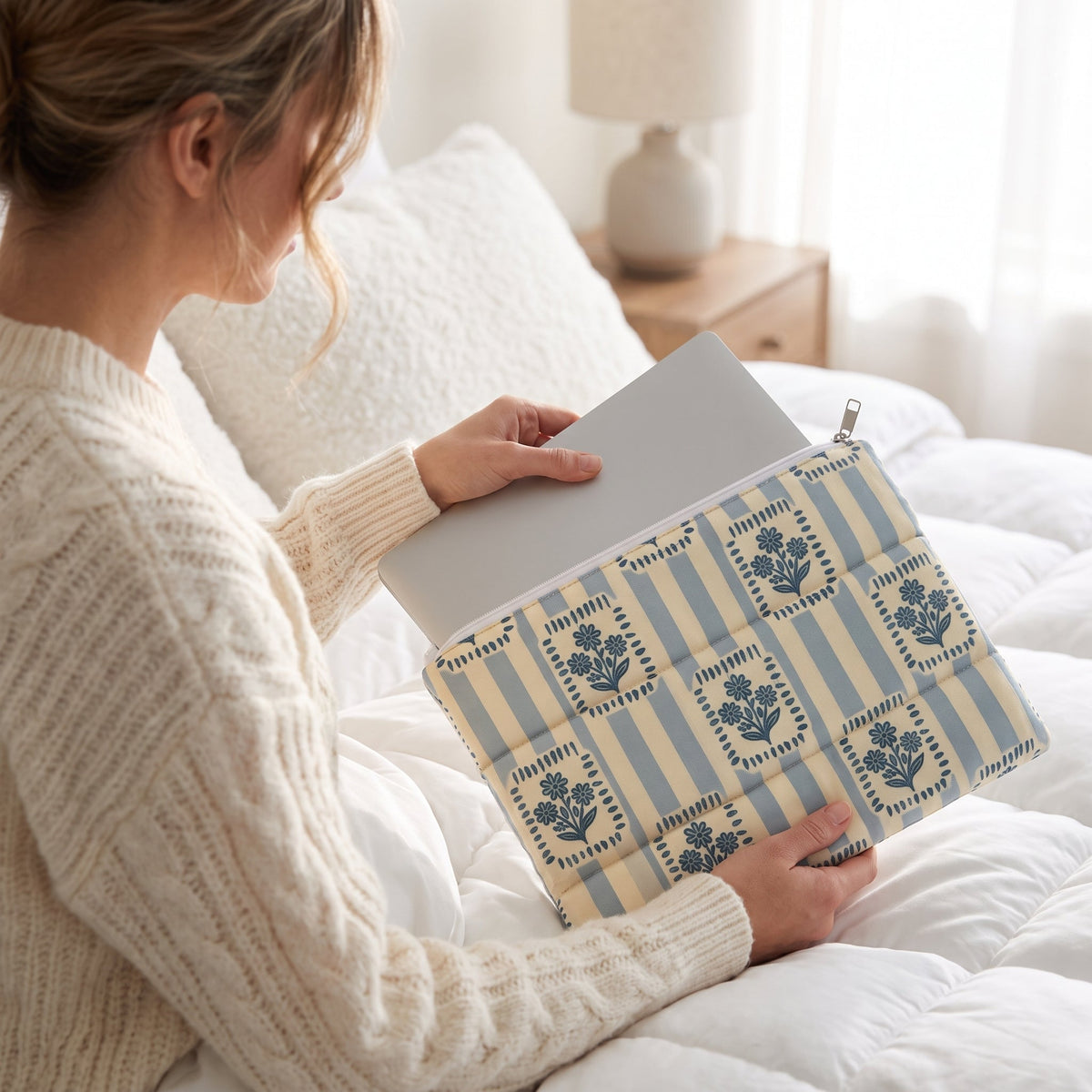 Bluebell Quilt Puffer Laptop Sleeve - BREACHIT