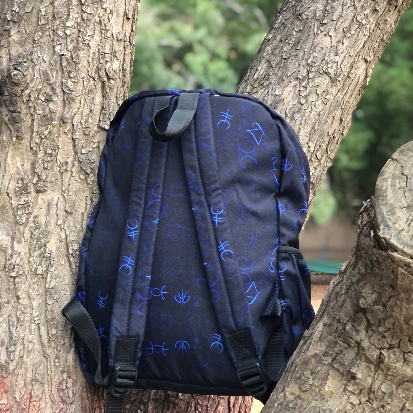 DB119 Black Magic Allover Printed Backpack - BREACHIT