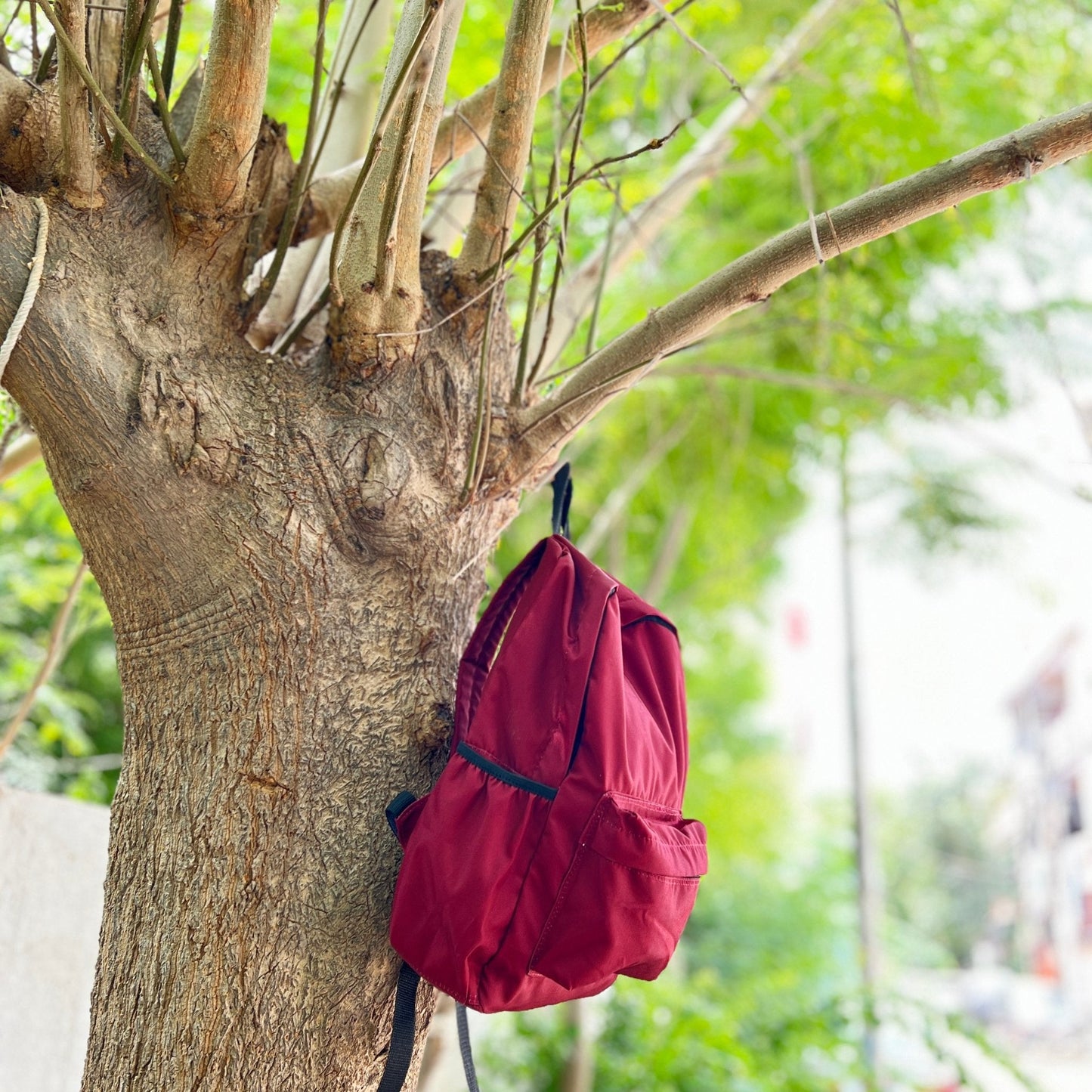 DB121 Maroon Allover Printed Backpack - BREACHIT