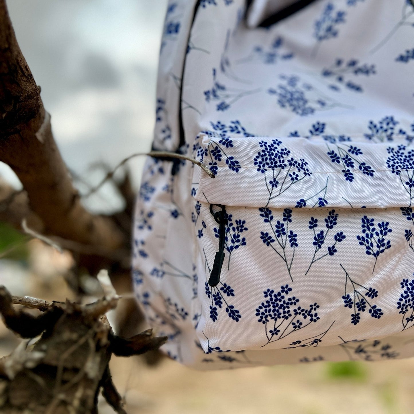 DB130 Wild Flowers Allover Printed Backpack - BREACHIT