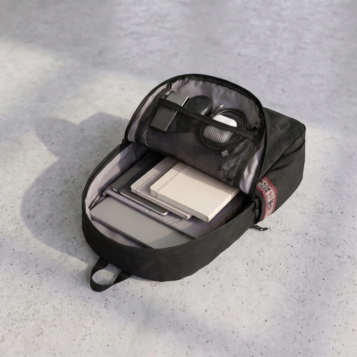 DB139 Urban Voice Allover Printed Backpack - BREACHIT