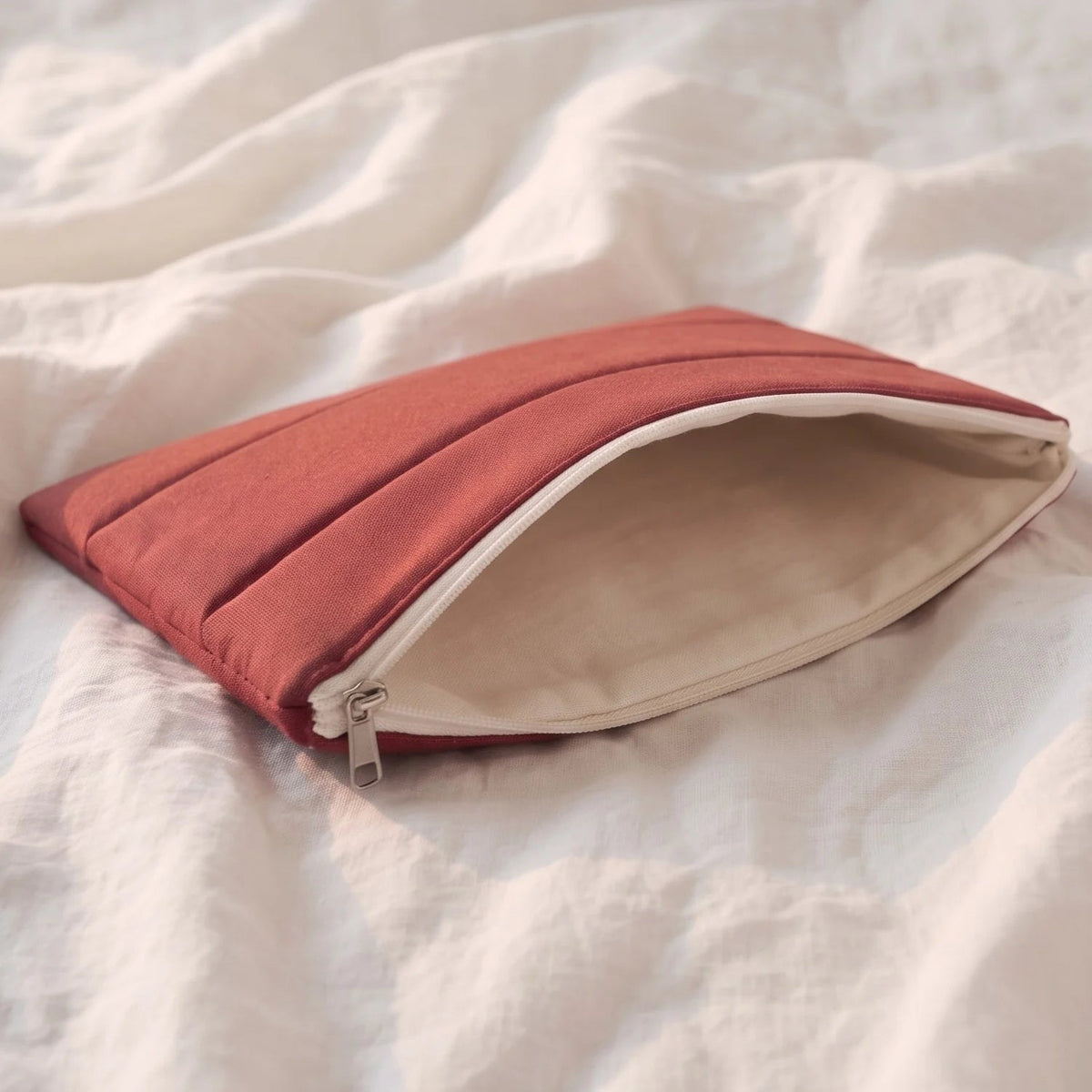 Ember Quilt Puffer Laptop Sleeve - BREACHIT