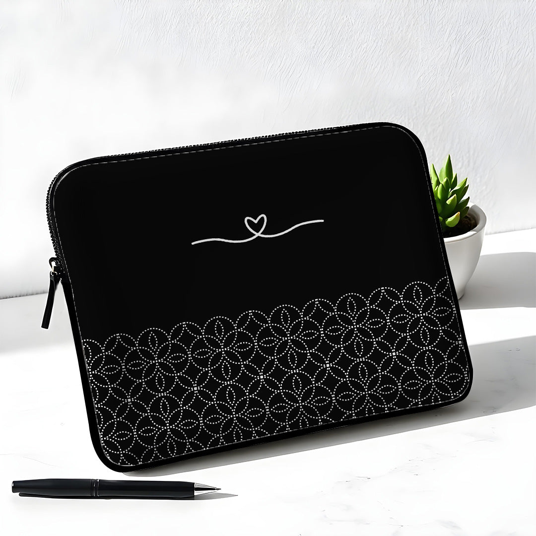 L238 Heart Line Laptop Sleeve - BREACHIT