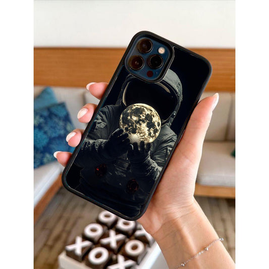 MC475 Moon In the Hand Design Mobile Case - BREACHIT