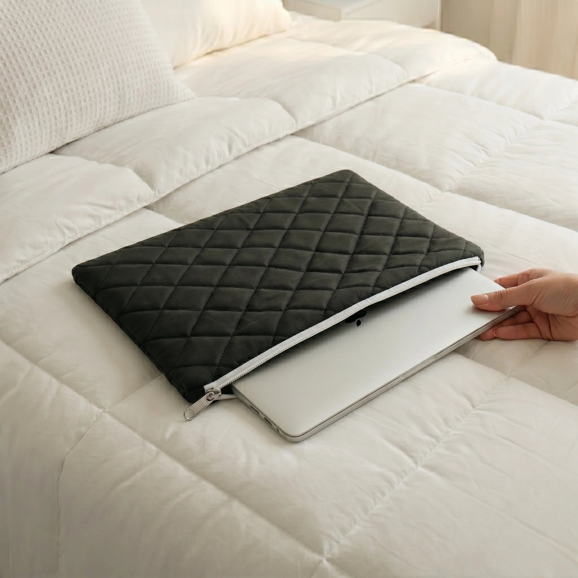 Midnight Black Quilt Puffer Laptop Sleeve - BREACHIT