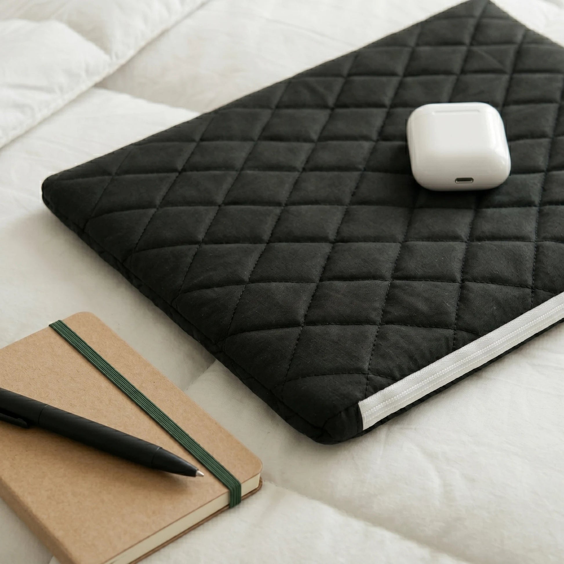 Midnight Black Quilt Puffer Laptop Sleeve - BREACHIT