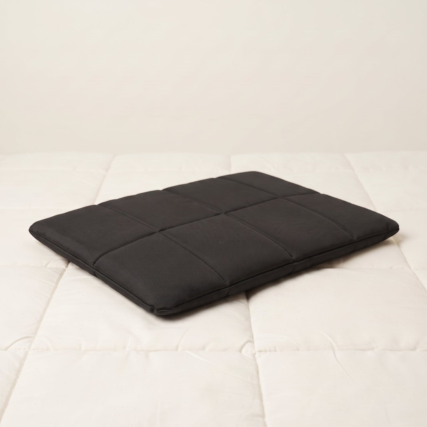 Midnight Black Quilt Puffer Laptop Sleeve - BREACHIT