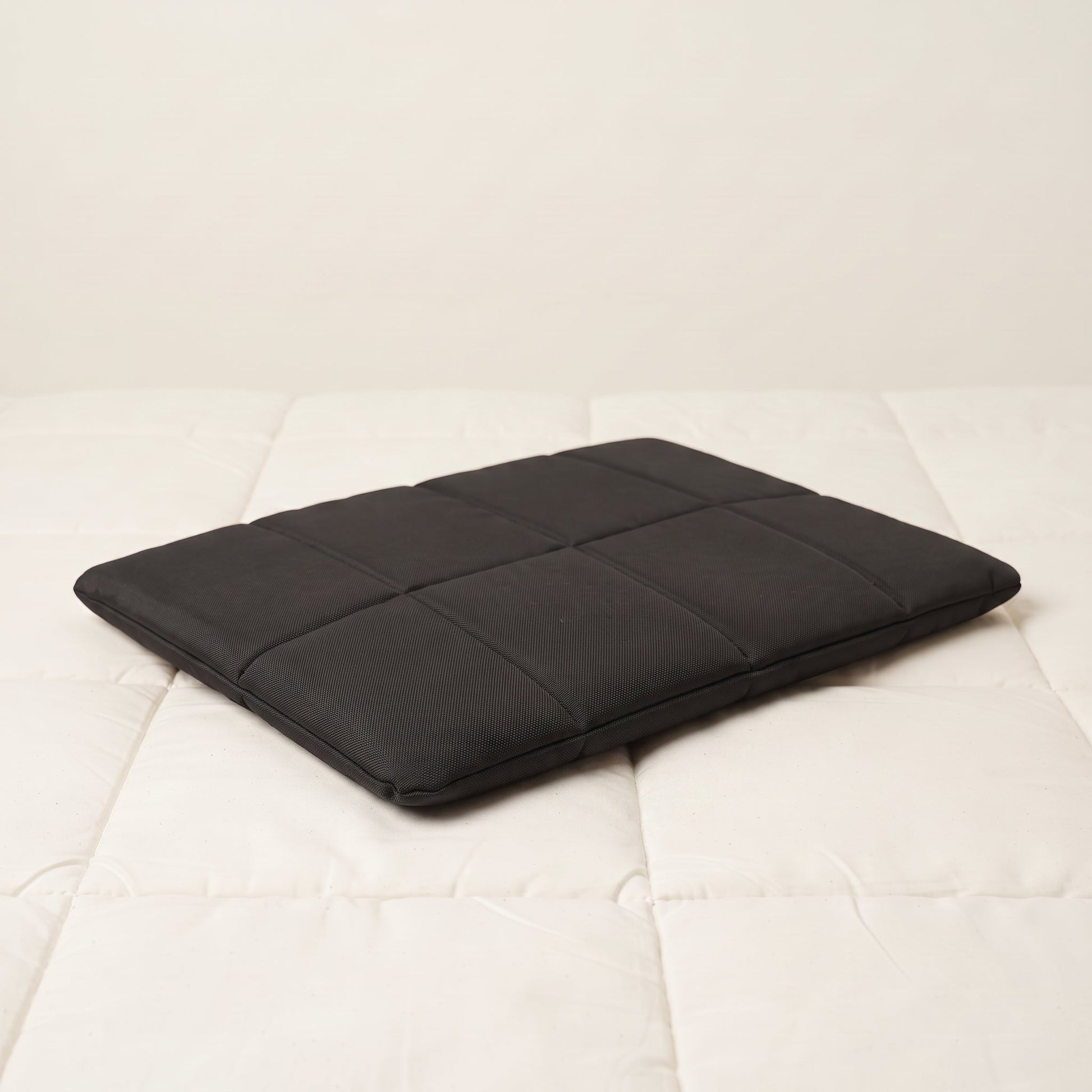 Midnight Black Quilt Puffer Laptop Sleeve - BREACHIT