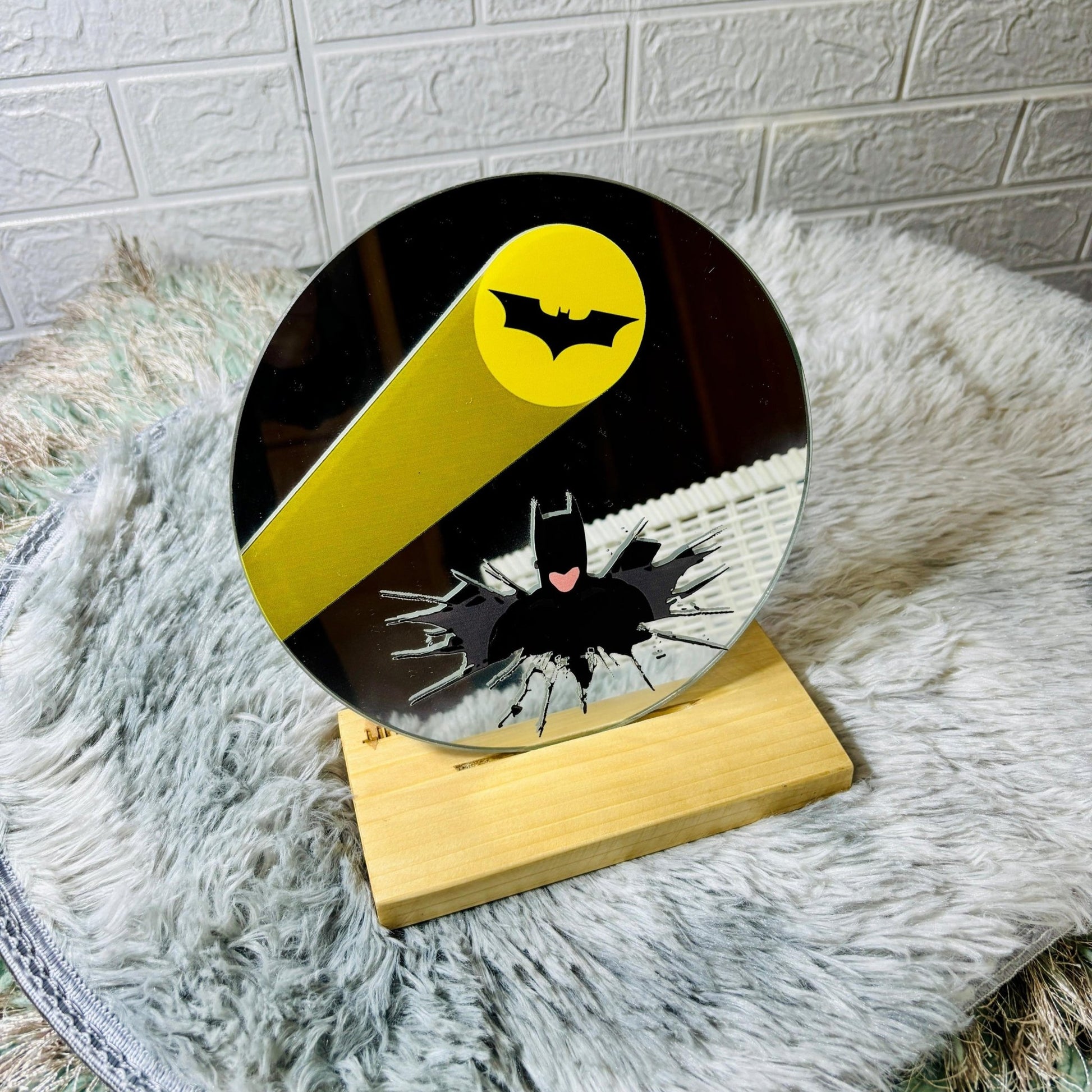 PM016 Batman Mirror Magic - BREACHIT