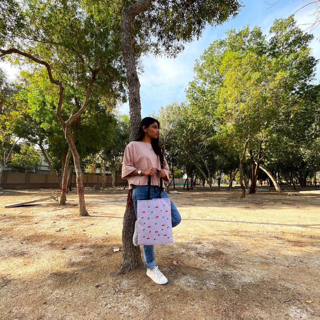 TB008 - Cherry Pattern Tote Bag - BREACHIT