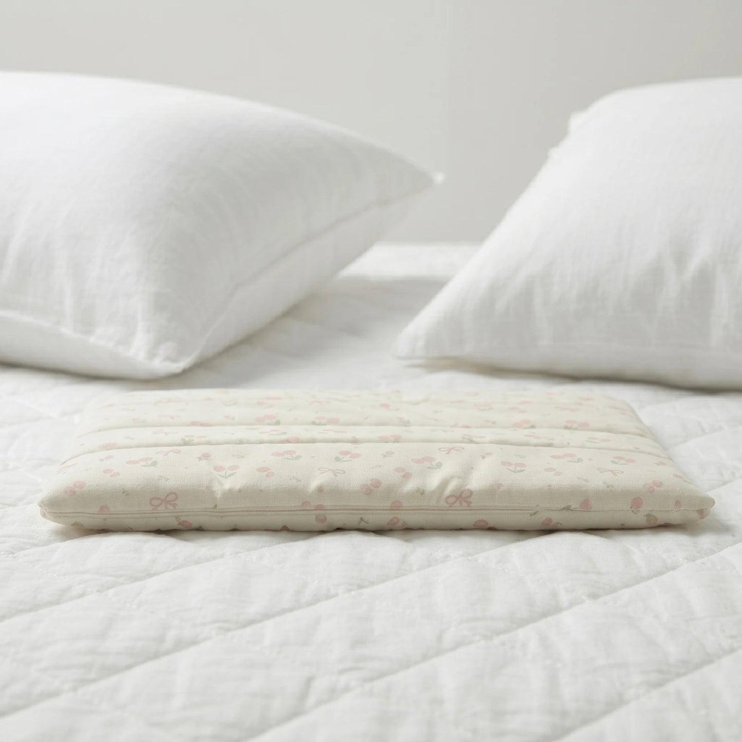 The Whisper Quilt Puffer Laptop Sleeve - BREACHIT