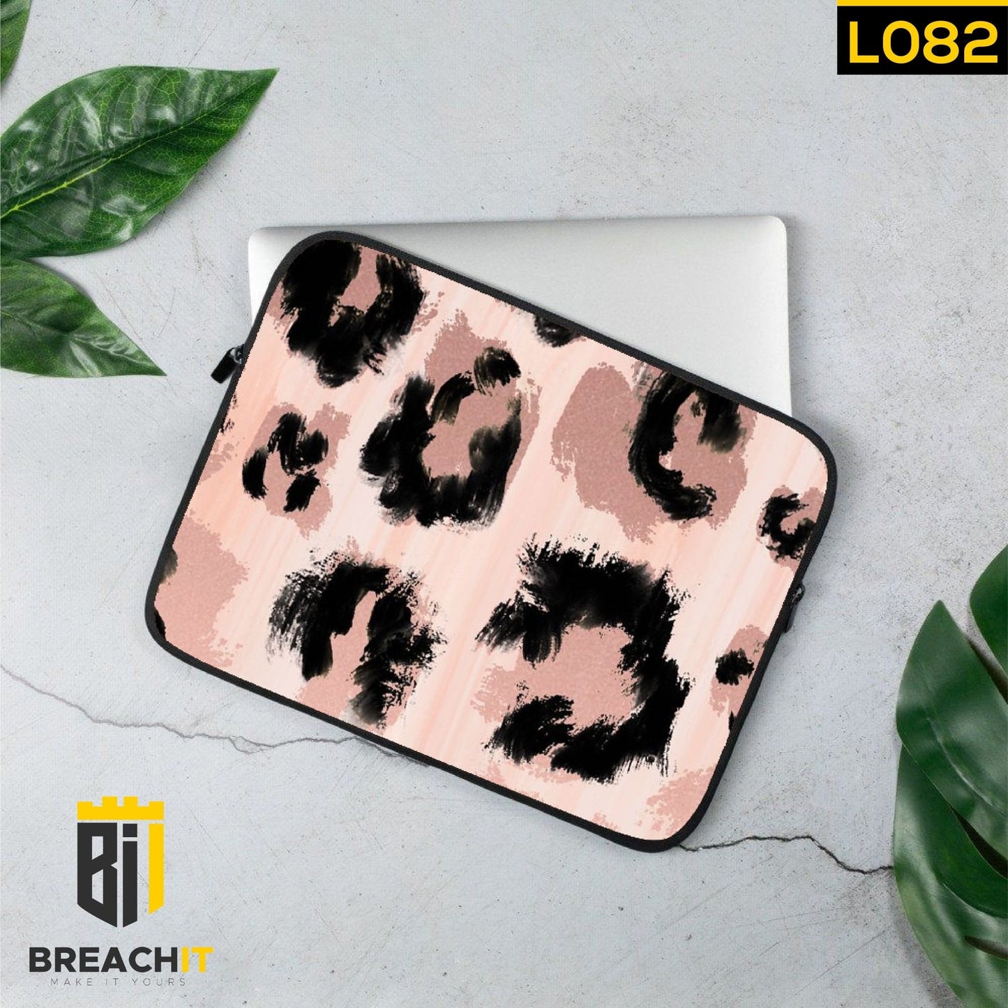 L082 Pink Laptop Sleeve - BREACHIT